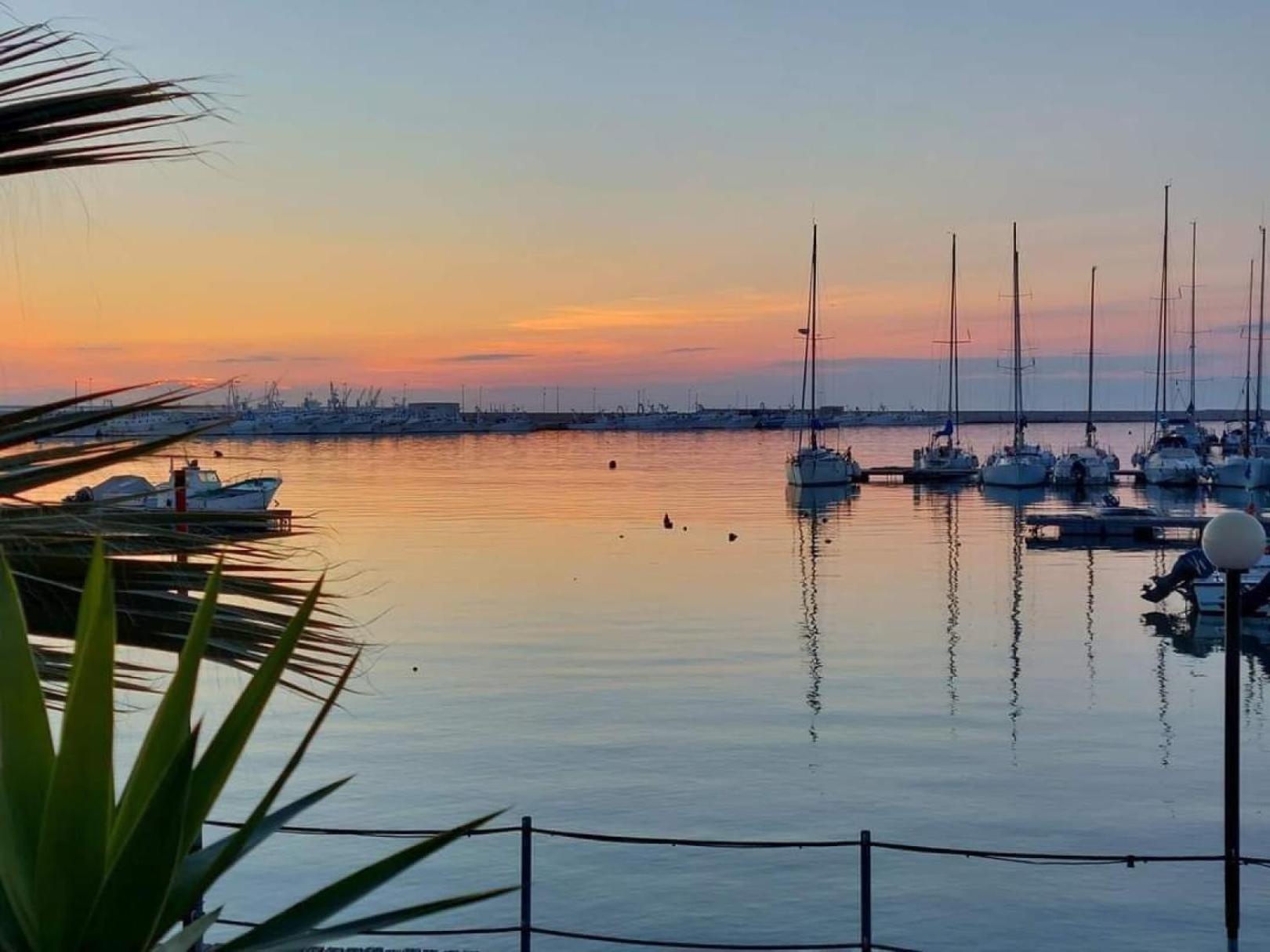 La Rupe E Il Giardino Apartment Manfredonia